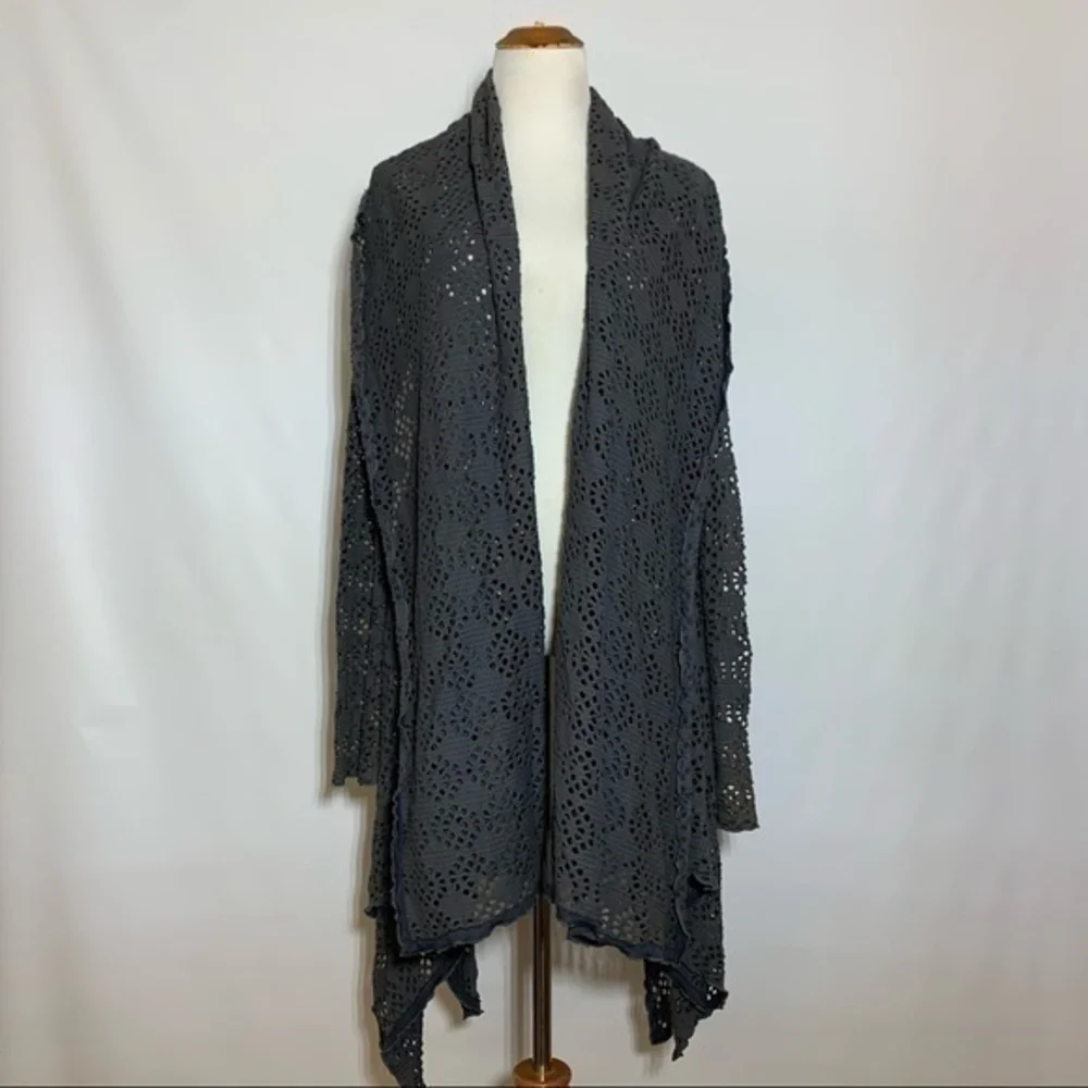 Free People • FP Beach Flume Waterfall Geo Cutout Shawl Collar Cardigan Gray S